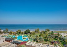 beach_view_from_the_hotel.jpg